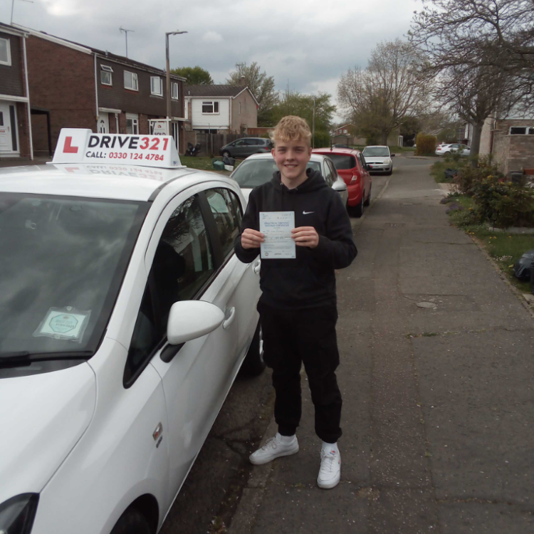 driving test pass photo of Liam Winters